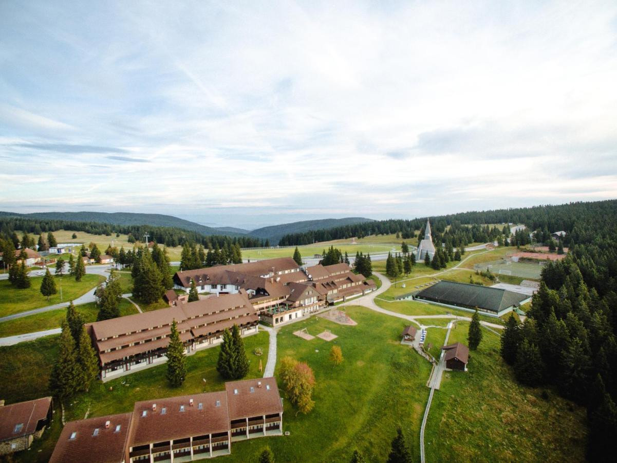 Hotel Planja Zreče エクステリア 写真