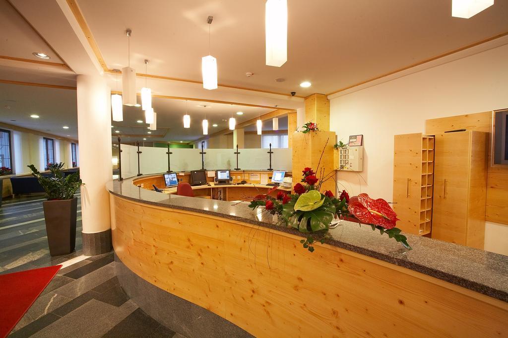 Hotel Planja Zreče エクステリア 写真