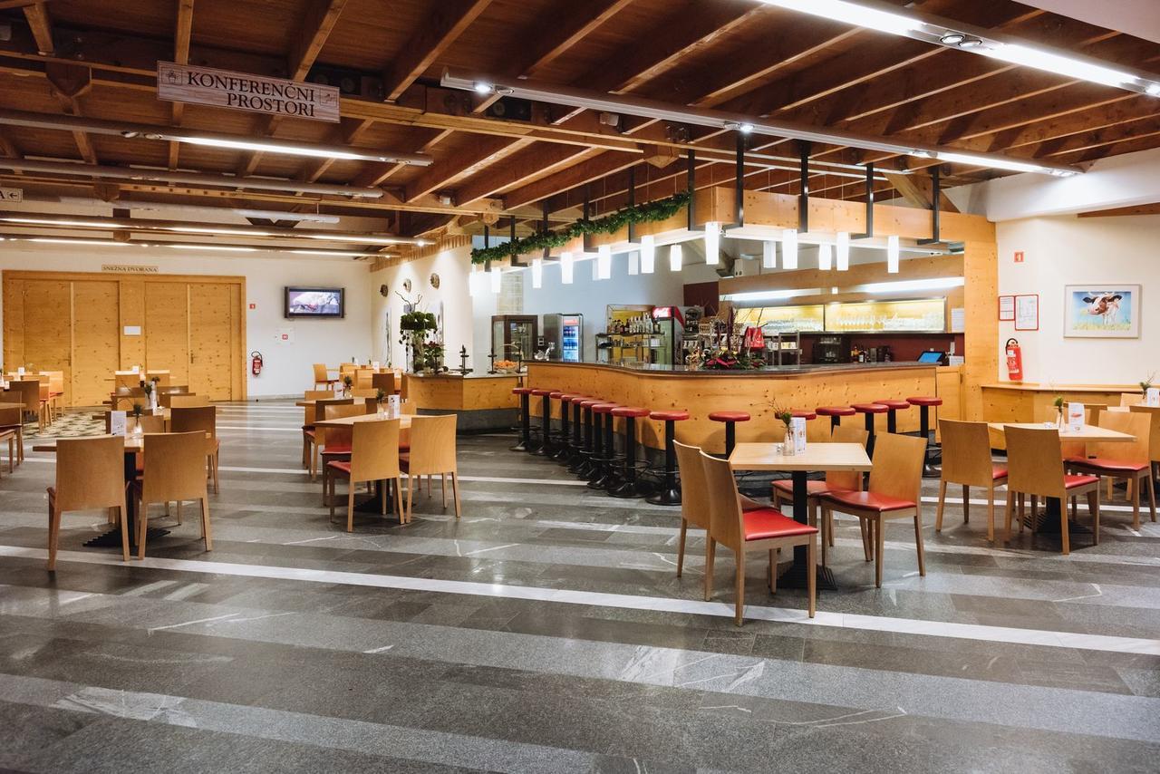 Hotel Planja Zreče エクステリア 写真